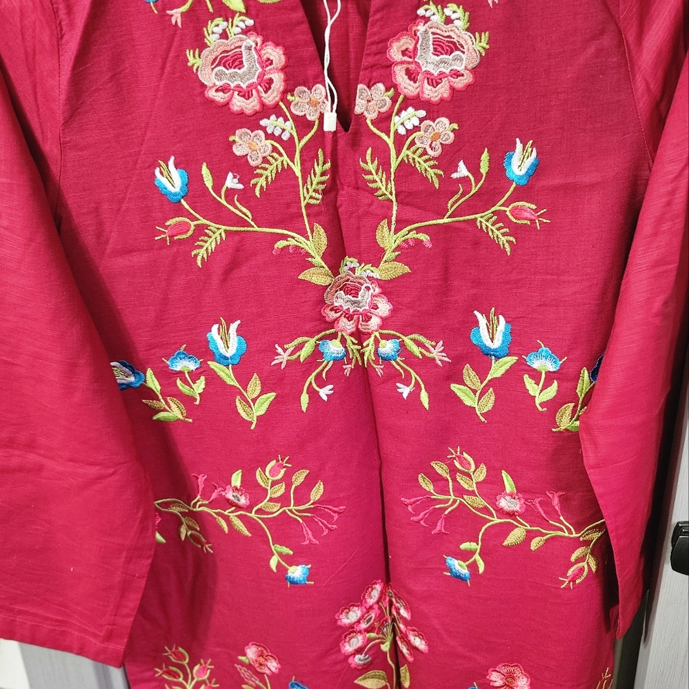 Tunic - Picture 3 of 4